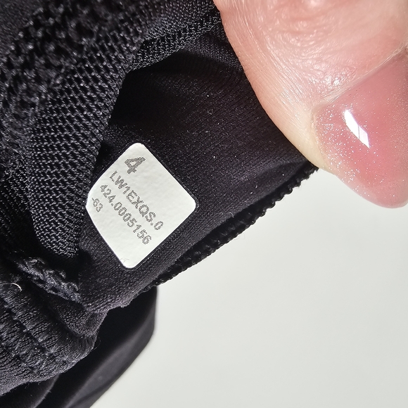 Lululemon Athletica 4 Align Strappy Deep V tank top Light support - Picture 5 of 5